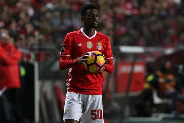 Điểm tin tối 4/2: Chi 35 triệu bảng, MU đạt thỏa thuận mua sao Benfica
