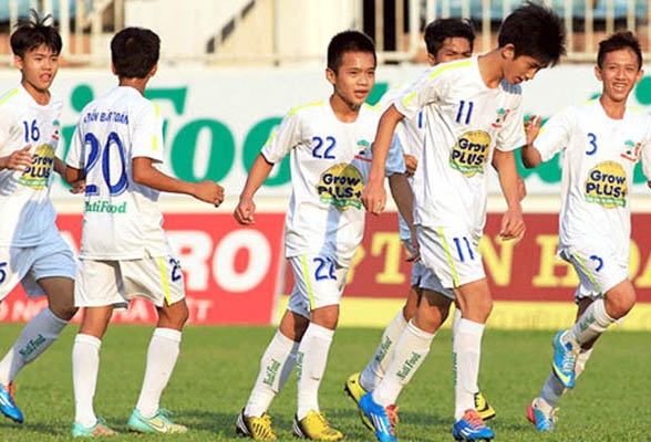 Tin bóng đá VN 9/3: U17 HAGL thắng trên đất Hàn Quốc