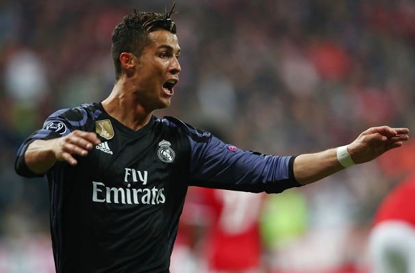Ronaldo nói gì trong ngày lập cú đúp vào lưới Bayern?