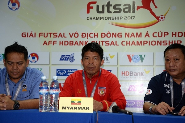 HLV ĐT futsal Myanmar nói gì sau trận thắng 13 bàn?