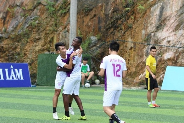 Vòng 6+7 Hà Giang League 2017: Cú sốc từ tiền đạo châu Phi