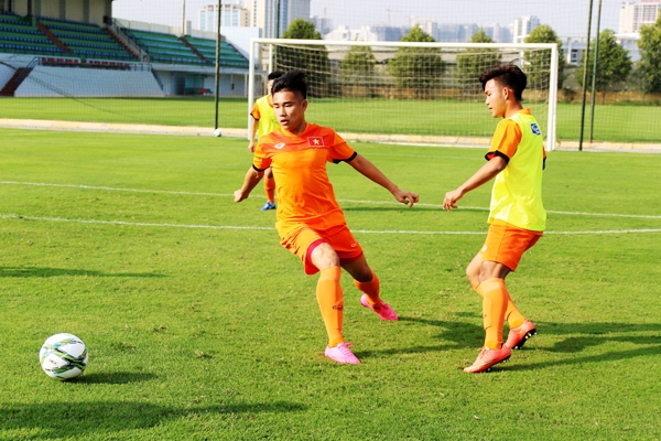 HLV Đinh Hồng Vinh: “U19 Việt Nam đã thích nghi với lối chơi nhanh”