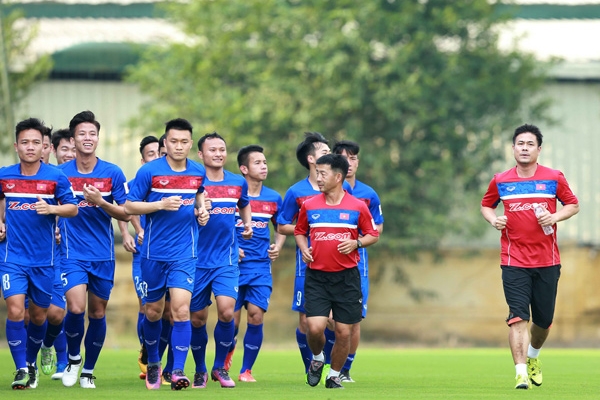Các tuyển thủ Việt Nam ‘méo mặt’ trước trận gặp Afghanistan