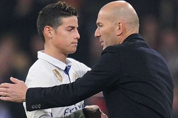 HLV Zidane chính thức nói về thông tin James tới M.U