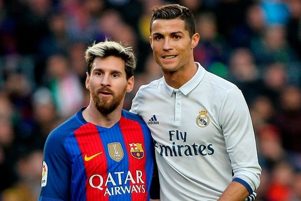 Được Ronaldo ‘thích’, Messi lập tức đáp lời