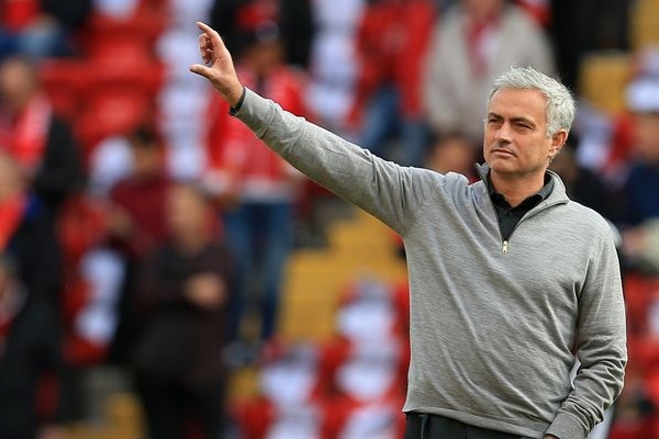 Mourinho khẳng định sẽ rời M.U, hé lộ điểm đến tương lai