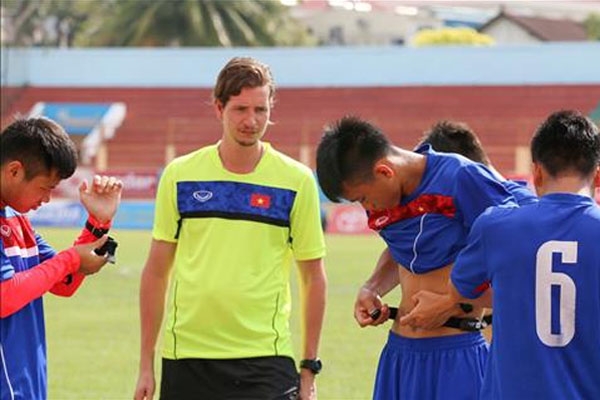 NÓNG: Chuyên gia Đức chia tay bóng đá Việt Nam