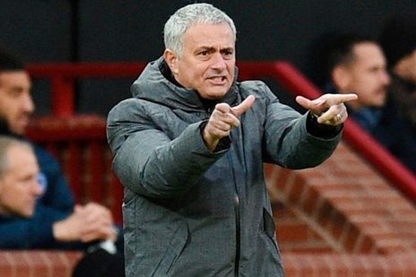 Chuyển nhượng chiều 1/12:Mourinho yêu cầu mua 'ảo thuật gia'