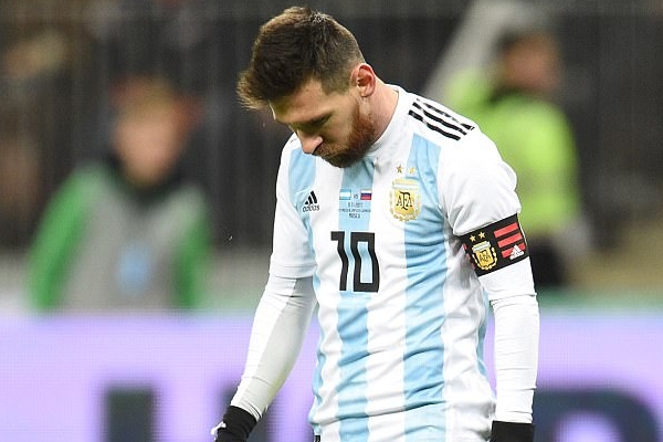 NÓNG: Messi chia tay ĐT Argentina sau World Cup 2018?