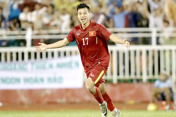 Tin HOT sáng 1/1: 4 cầu thủ Việt có thể đá Thai League
