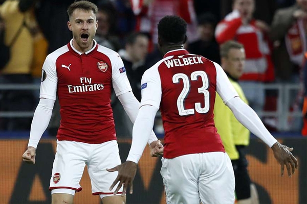 Tránh được 'thảm kịch', Arsenal giành vé vào bán kết Europa League