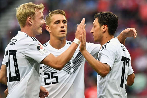 Neuer trở lại, ĐT Đức thất bại cay đắng trước Áo