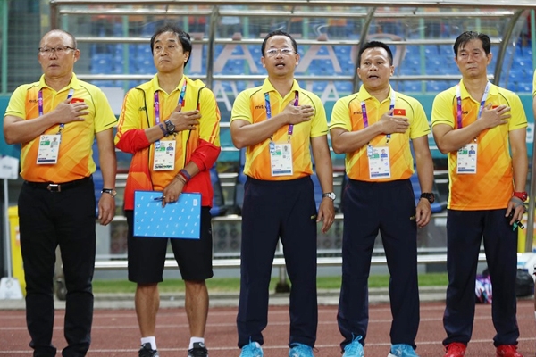 HLV Park Hang Seo mất cánh tay đắc lực tại AFF Cup 2018
