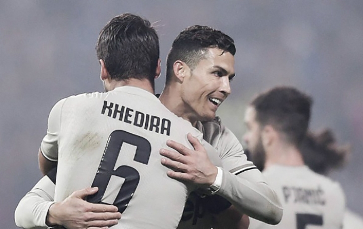 Ronaldo rực sáng, Juventus hủy diệt Sassuolo