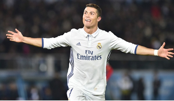 Chuyển nhượng Real: Xong tương lai Ronaldo