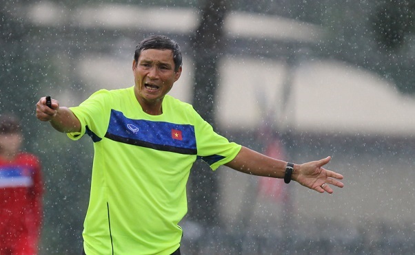 HLV Mai Đức Chung chỉ ra 2 cầu thủ nguy hiểm nhất ĐT Campuchia 