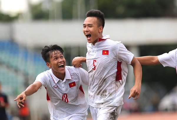 HLV Hoàng Anh Tuấn: 'U18 VN vô địch thì phải vượt qua mọi đối thủ'
