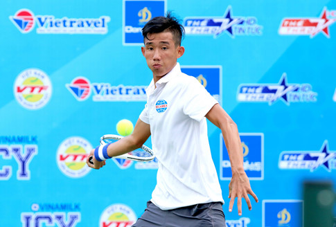 Tay vợt trẻ Việt Nam tạo 'cú sốc lớn' trên đất Thái