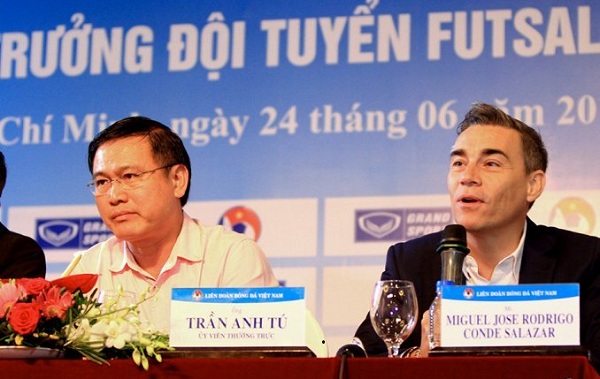 Thua sốc Malaysia, HLV Futsal Việt Nam có bị sa thải?