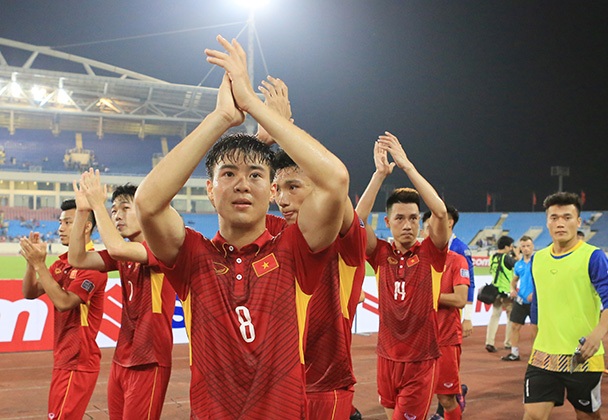 'Thua xa Thái Lan, Giggs lấy gì đưa Việt Nam dự World Cup'