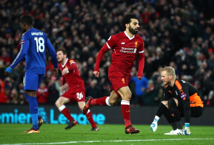 Salah liên tiếp lập công, Liverpool vươn lên dẫn trước