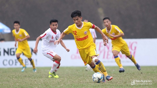 HLV Hoàng Anh Tuấn đặc biệt 'chấm' đội trưởng U19 SLNA