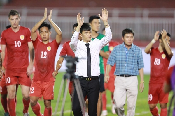 Công Vinh hứa điều đặc biệt với NHM bóng đá Việt Nam