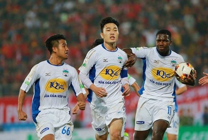 Xuân Trường vẽ đường cong 'siêu phẩm' vào lưới Sài Gòn FC