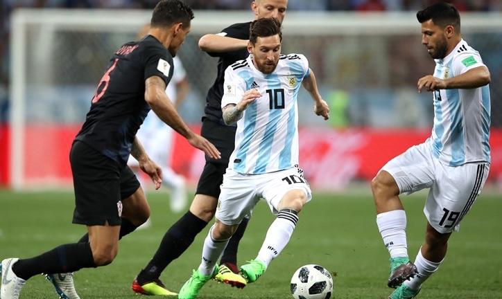Argentina thua cực sốc Croatia vì sai lầm khó tin