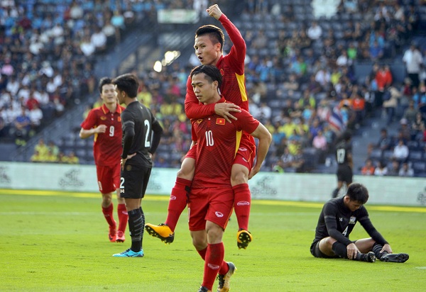 Số áo CHÍNH THỨC Việt Nam tại Asian Cup: Công Phượng số 10