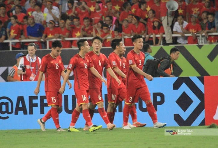 VIDEO: Đội hình cực khủng Việt Nam đấu Thái Lan tại King's Cup 2019