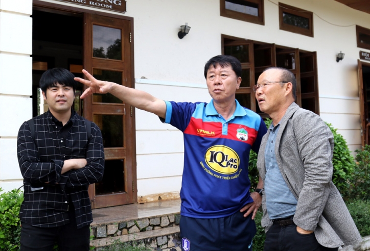 HLV Chung Hae Seong: 'Ông Park thành công vì may mắn có Công Phượng, Quang Hải'