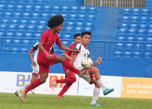 U18 Indonesia phải nhờ may mắn để đánh bại U18 Lào