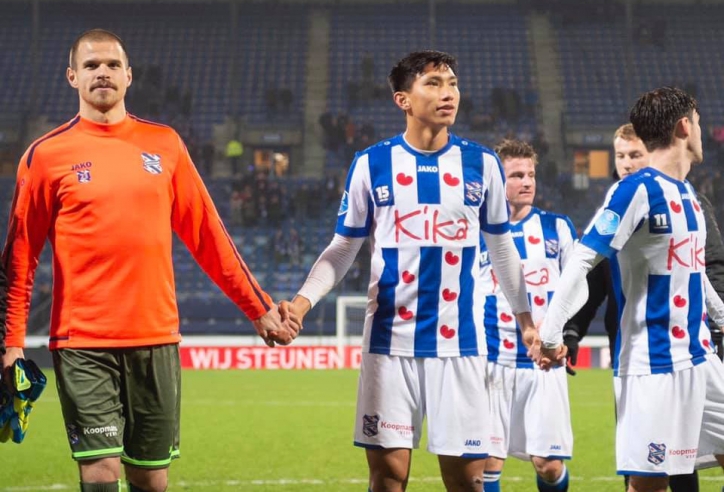 CĐV Heerenveen muốn đội nhà giữ Đoàn Văn Hậu ở lại