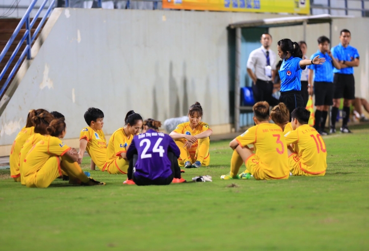 Phong Phú Hà Nam đập bể 'nồi cơm' của bóng đá nữ Việt Nam