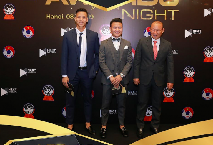 Quang Hai beats Chanathip to become the best player of ASEAN