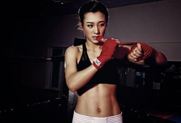Ngắm vẻ đẹp của hot girl boxing Việt Nam giành HCV SEA Games