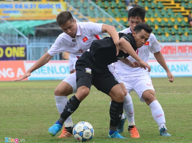 VIDEO: U19 Việt Nam khiến U21 Thái Lan ôm hận