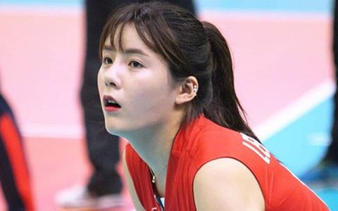 VIDEO: Chiêm ngưỡng tài năng và nhan sắc của nữ thần bóng chuyền Hàn Quốc