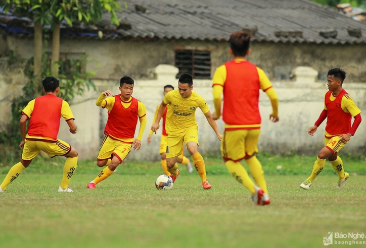 SLNA suýt ôm hận trước tiền đạo đội tuyển U19 Việt Nam