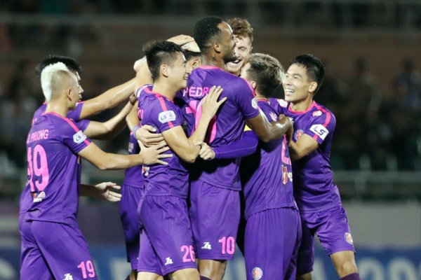 VIDEO: Tiền đạo chủ lực của U19 Việt Nam ghi bàn đầu tiên ở V-League