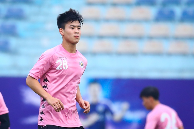 Duy Mạnh không ngại cuộc cạnh tranh 'khốc liệt' ở Hà Nội FC