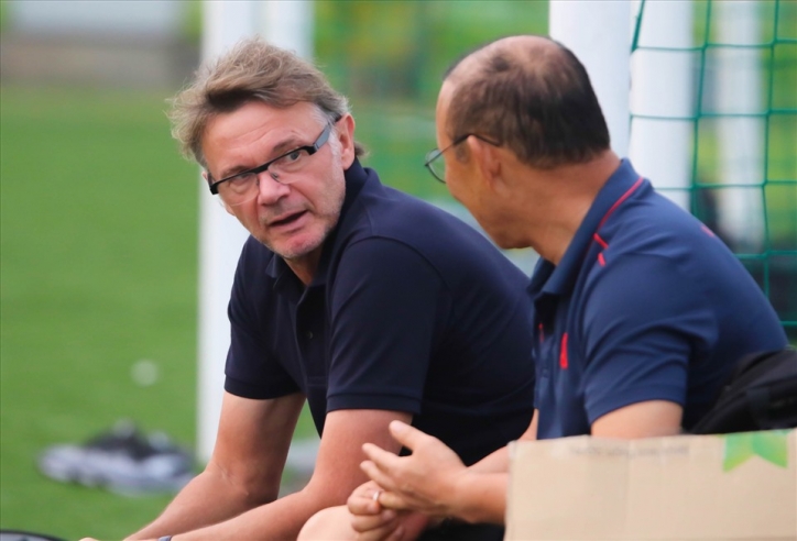 HLV Philippe Troussier thay đổi kế hoạch với U19 Việt Nam