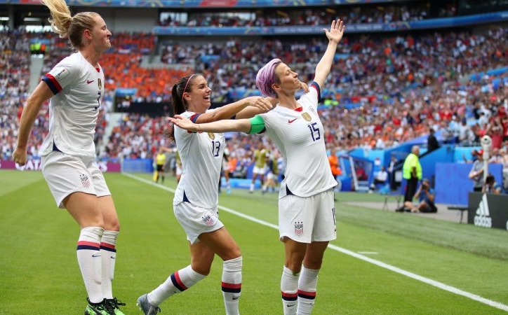 VIDEO: Những pha ăn mừng 'bá đạo' nhất của bóng đá nữ 