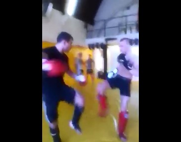 VIDEO HIẾM: Conor McGregor sparring cùng Artem Lobov thời chưa vào UFC