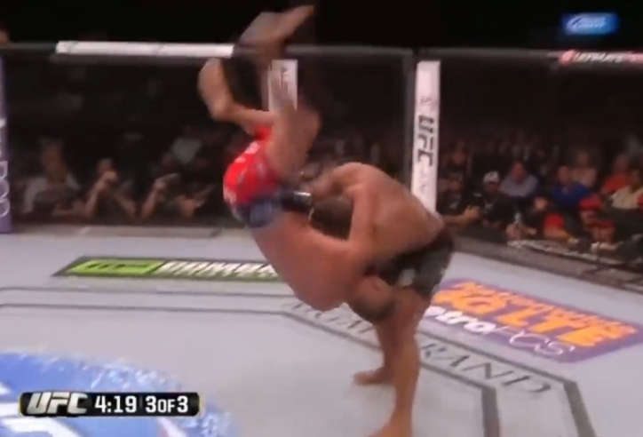 VIDEO Những kĩ thuật phi thường nhất trong MMA (Phần 2)
