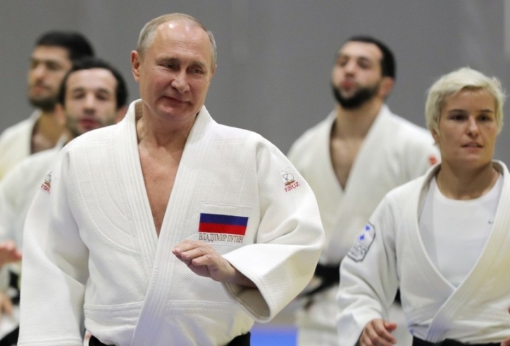 Tổng thống Putin chấn thương khi tập luyện cùng nhà vô địch Judo Nga