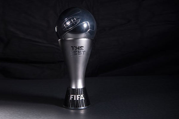 Trao giải 'Cầu thủ xuất sắc nhất năm' của FIFA: Ronaldo lại được vinh danh?