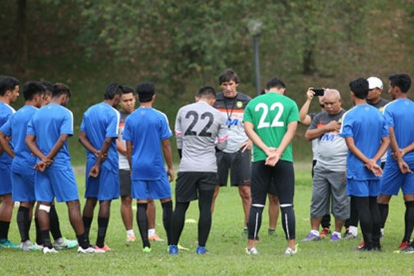 HLV U23 Malaysia thừa nhận thất vọng với LĐBĐ nước này
