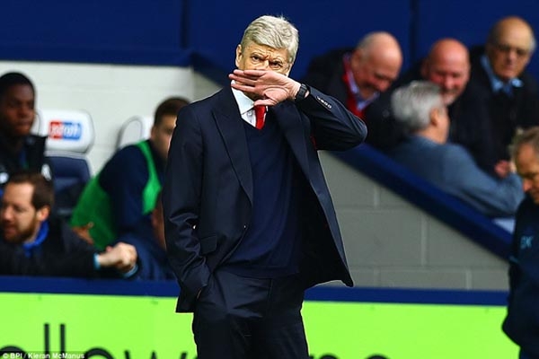 HLV Wenger đã chốt tương lai sau trận thua West Brom